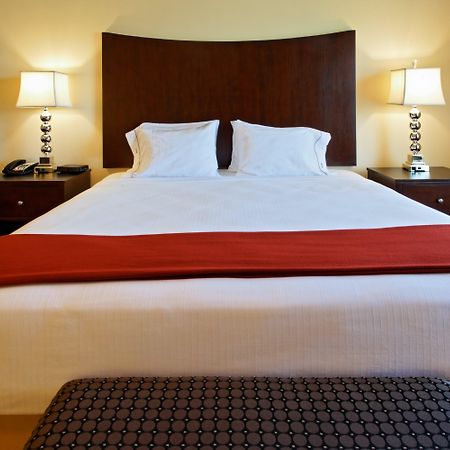 Holiday Inn Express Hotel & Suites Cleburne By Ihg Екстериор снимка