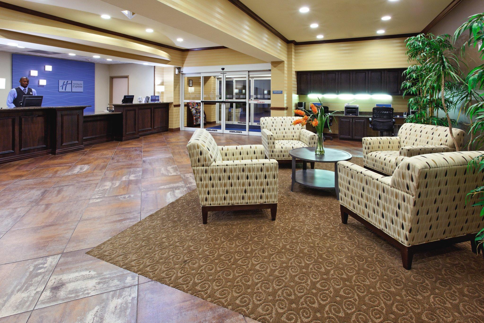 Holiday Inn Express Hotel & Suites Cleburne By Ihg Екстериор снимка